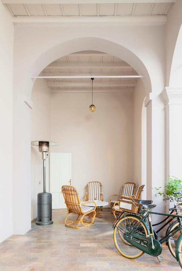 Sweet Home Pitti Крема Екстериор снимка