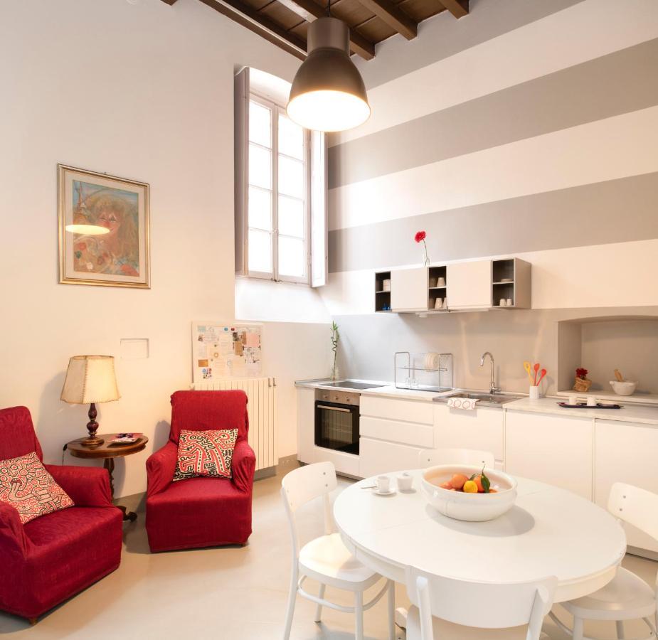 Sweet Home Pitti Крема Екстериор снимка